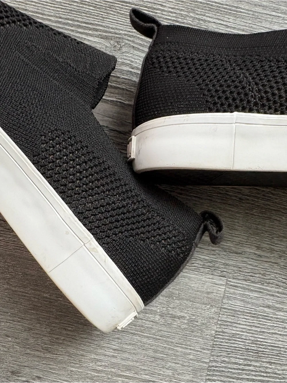 Old Navy Black Slip-On Knit Sneakers. Kids size 1